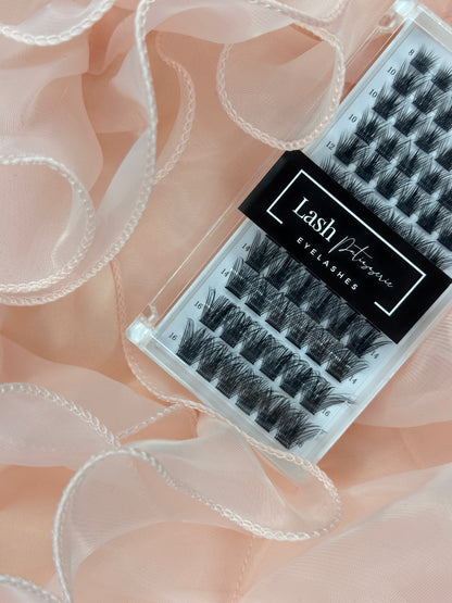 Cross-Over Volume Lash.