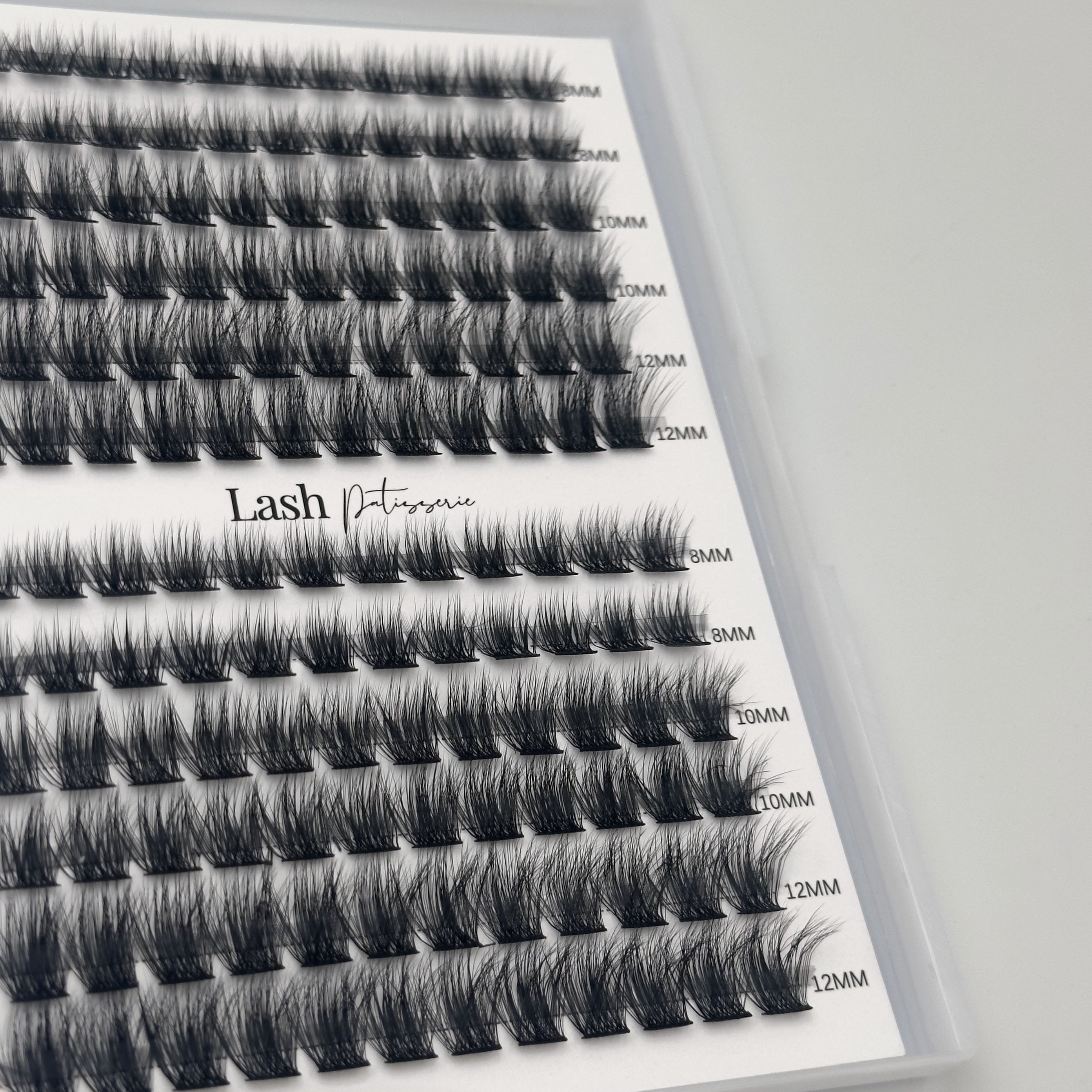 FLUFFY LASH SET (8–12MM).