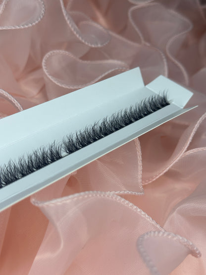 Wispy Lash Ribbon Lash.