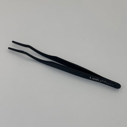 Classic Lash Tweezers.