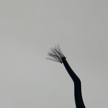 Classic Lash Tweezers.